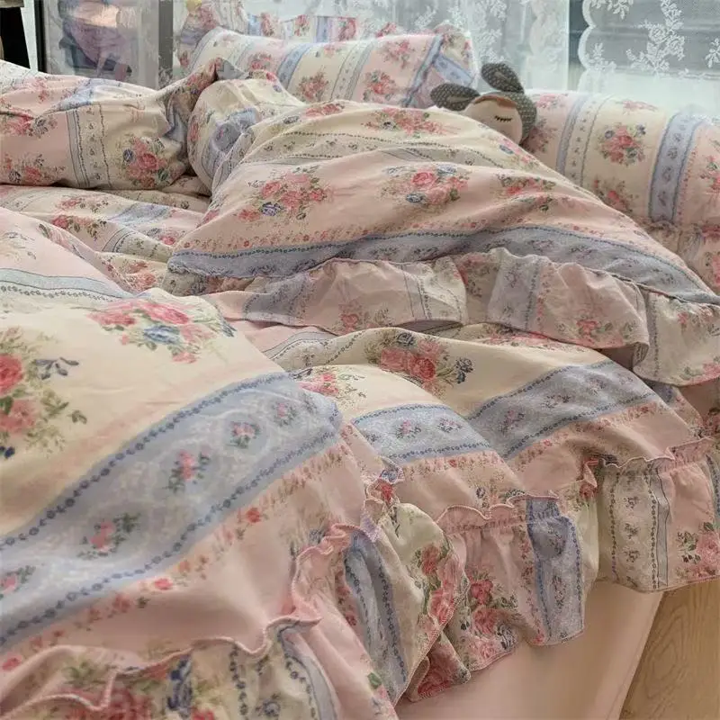 Комплект постельного белья при – обзор и цена Aesthetic Floral Duvet Cover
